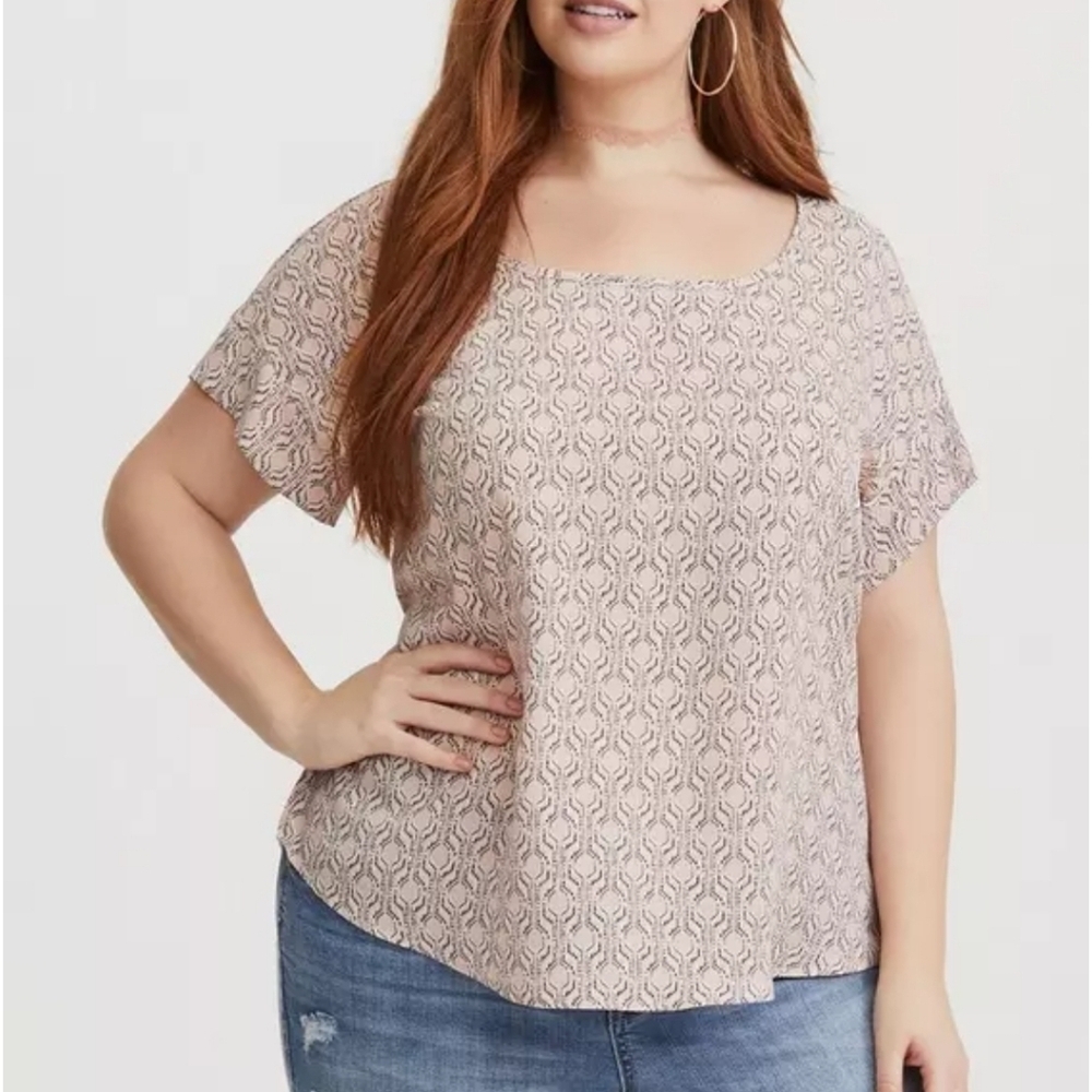 Torrid Multicolor Geo Print Open Back Georgette Blouse. color: nonec. Size 0 (L)